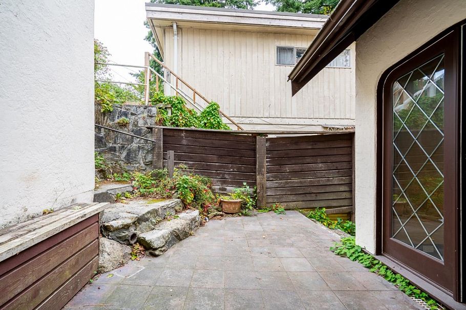 2806 W King Edward Avenue Vancouver, BC - 31