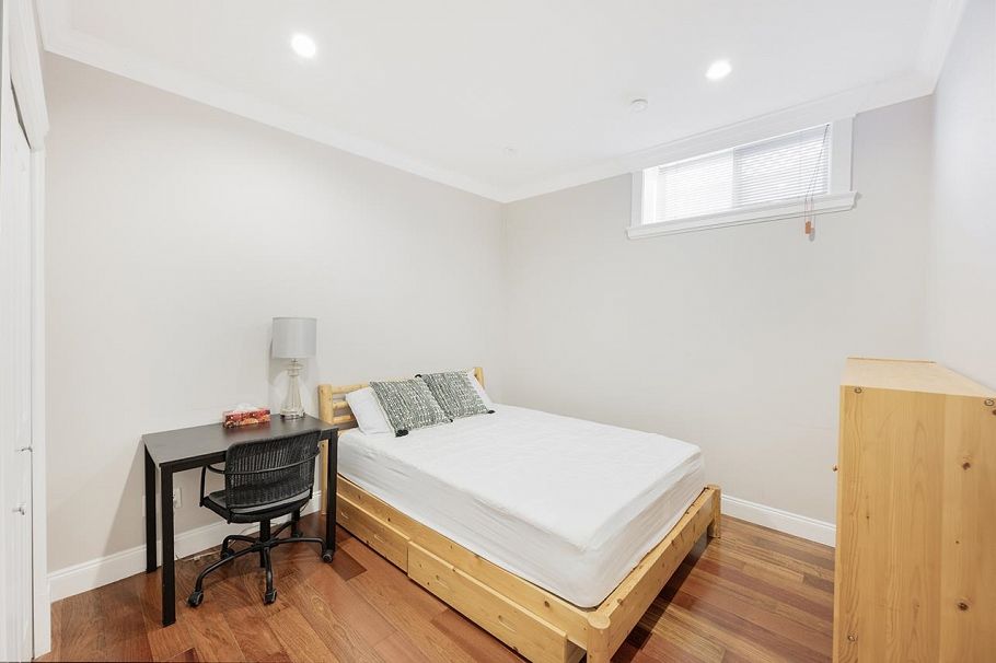 2817 Oliver Crescent Vancouver, BC - 29