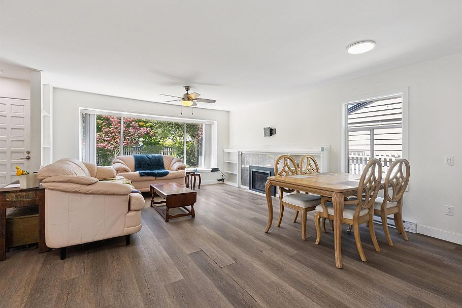 1386 Tatlow Avenue North Vancouver, BC - 10