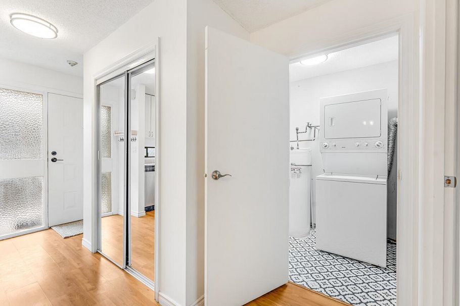 216 140 E 4th Street North Vancouver, BC - 15