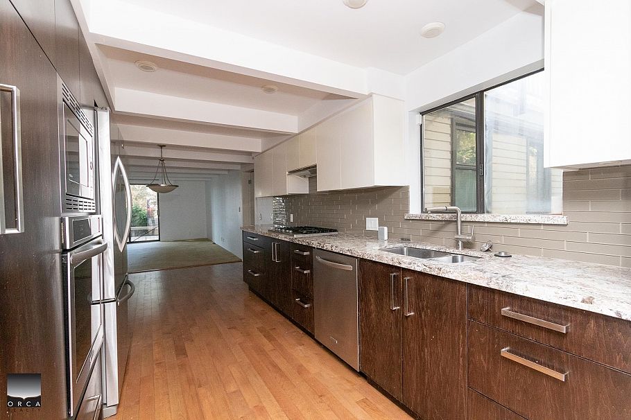 4524 Marineview Crescent North Vancouver, BC - 8