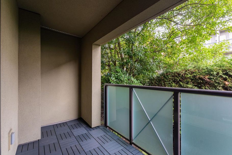 216 140 E 4th Street North Vancouver, BC - 17