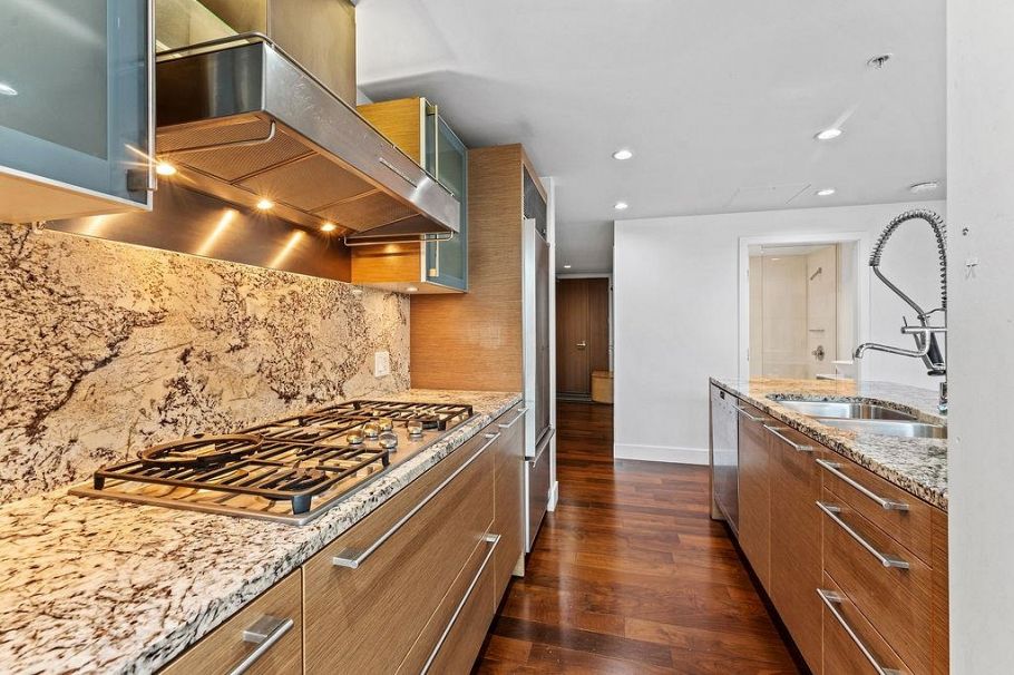 2505 1111 Alberni Street Vancouver, BC - 15