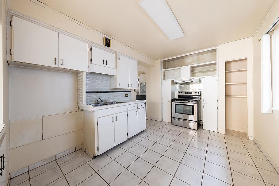 3247 Napier Street Vancouver, BC - 6