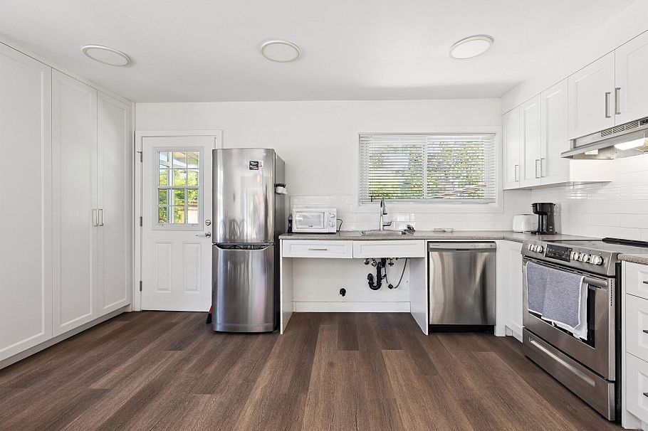 1386 Tatlow Avenue North Vancouver, BC - 6