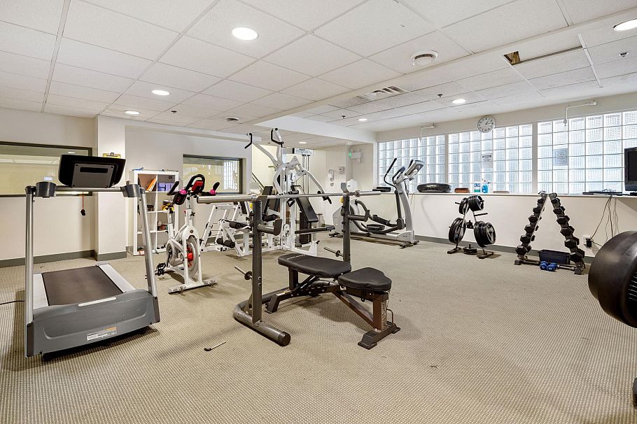 100 1688 Robson Street Vancouver, BC - 28