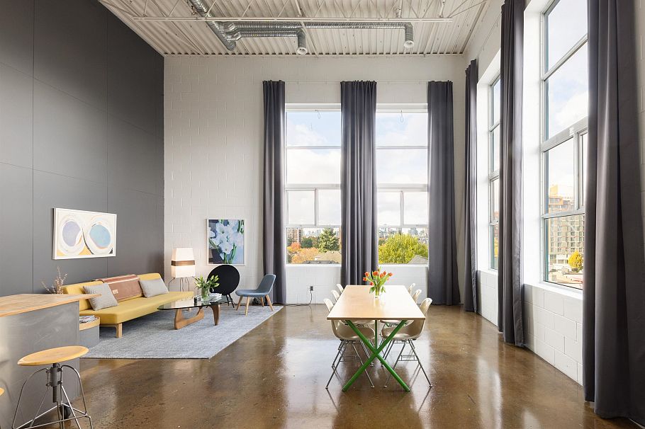 307 1220 E Pender Street Vancouver, BC - 1