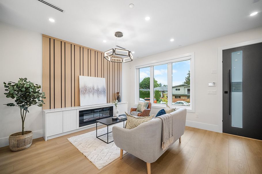 1 5378 Culloden Street Vancouver, BC - 3