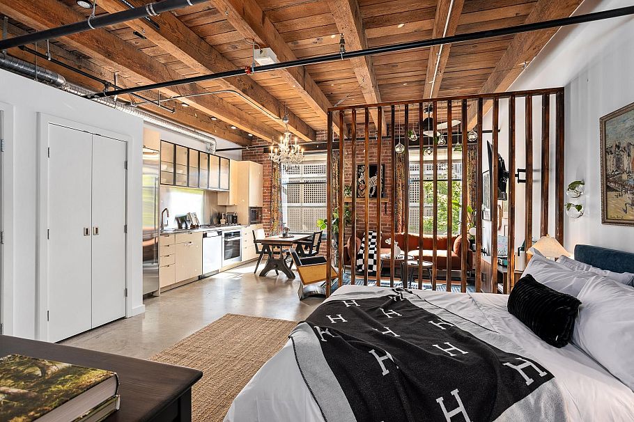 310 55 E Cordova Street Vancouver, BC - 5