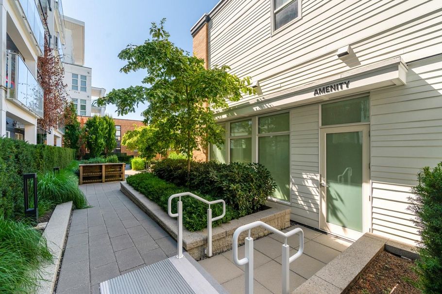 205 6933 Cambie Street Vancouver, BC - 18