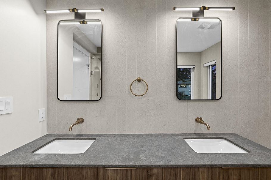 3071 Fromme Road North Vancouver, BC - 27