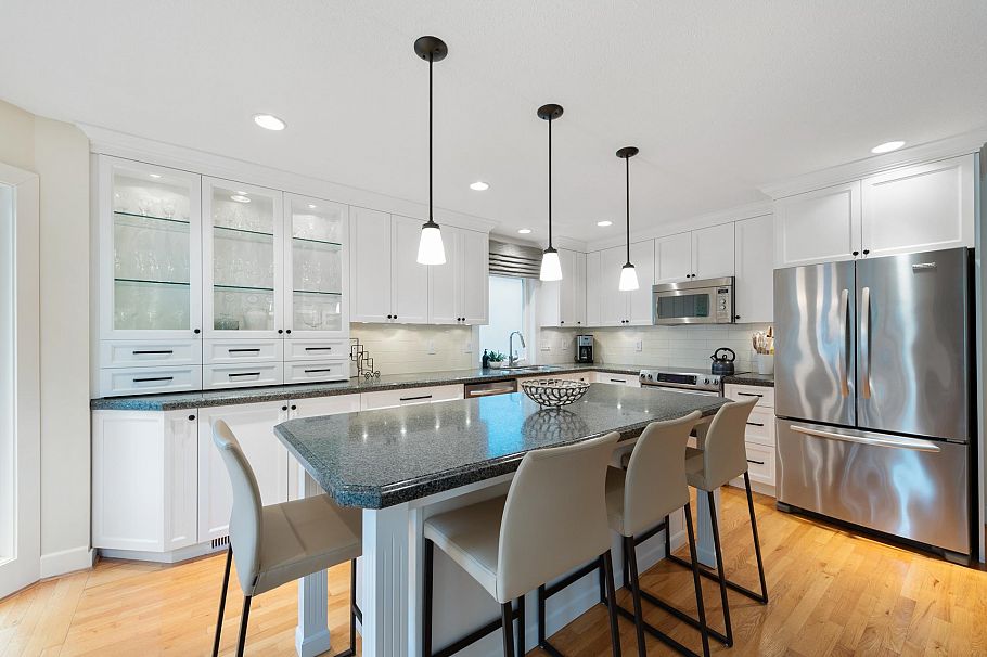 997 Canyon Boulevard North Vancouver, BC - 8