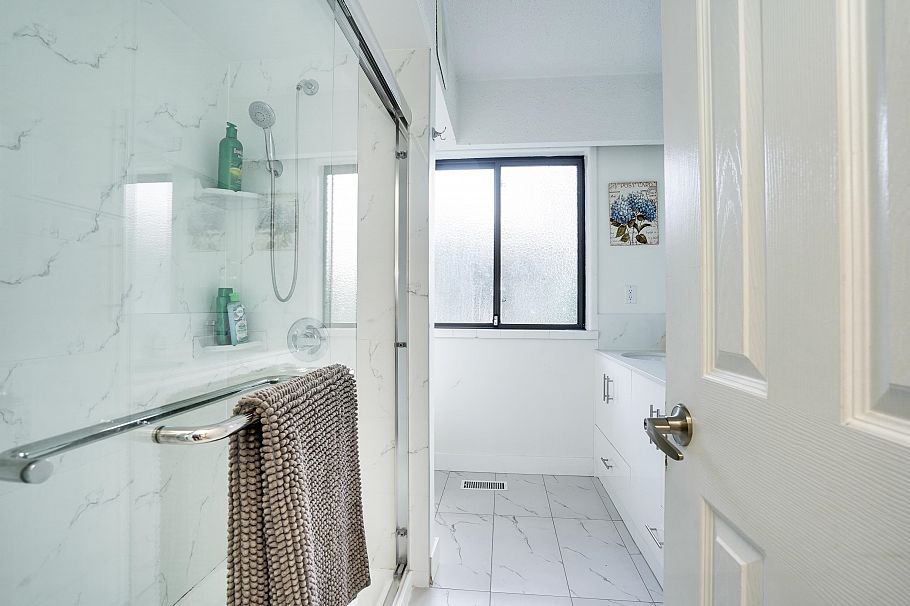 1726 Penticton Street Vancouver, BC - 11