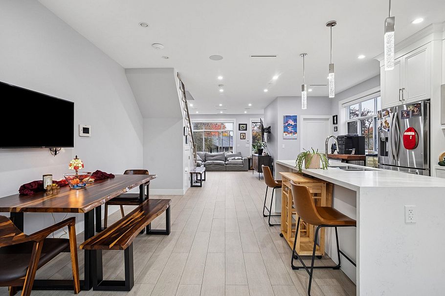 3045 East 59th Avenue Vancouver, BC - 19