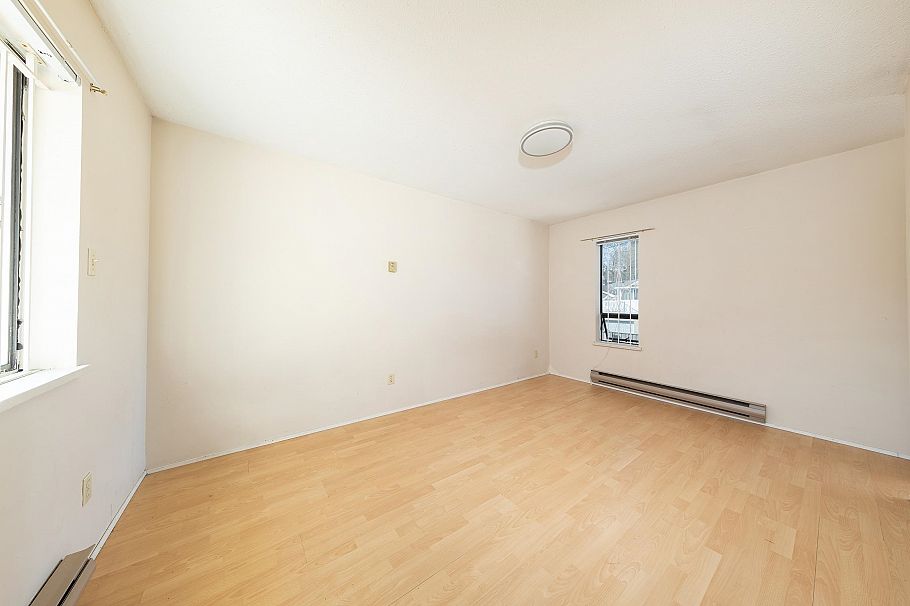 3247 Napier Street Vancouver, BC - 16