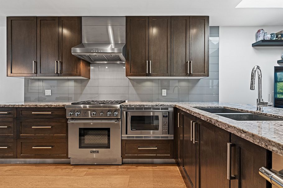 325 638 W 7th Avenue Vancouver, BC - 9