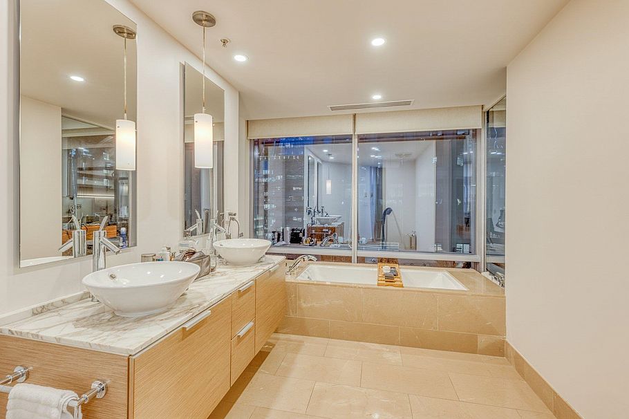 1702 1111 Alberni Street Vancouver, BC - 9