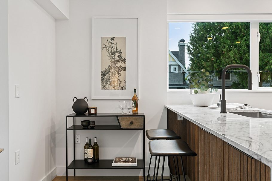 201 3590 W 39th Avenue Vancouver, BC - 6