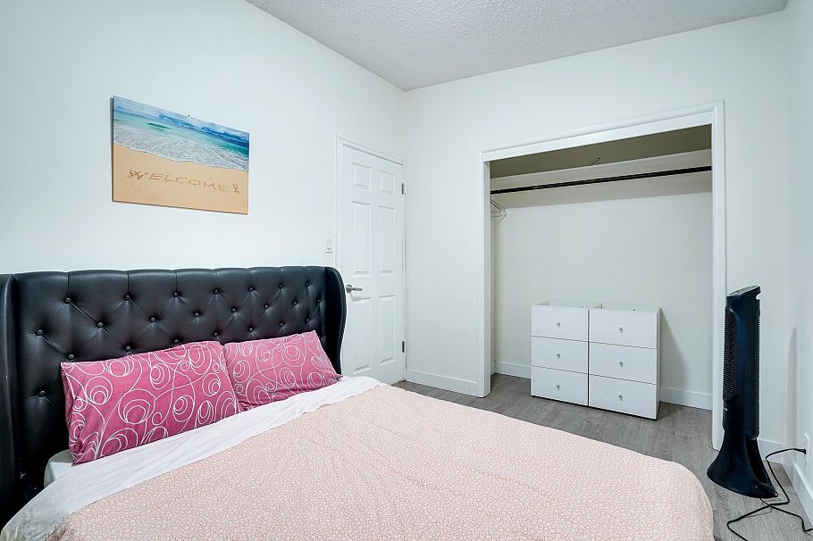 1726 Penticton Street Vancouver, BC - 17