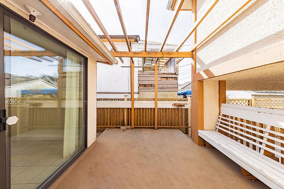 3247 Napier Street Vancouver, BC - 27