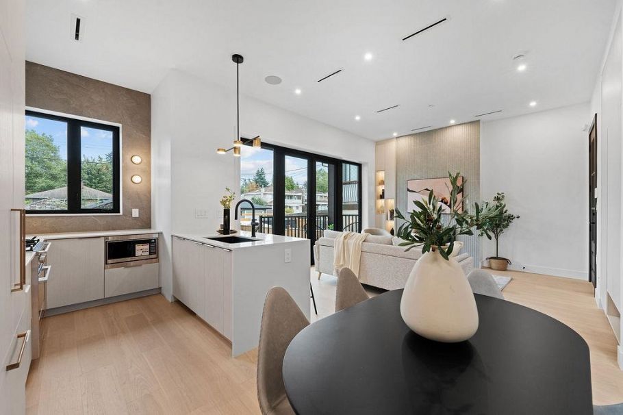 6892 Brooks Street Vancouver, BC - 11