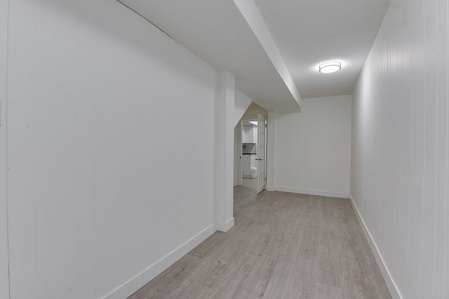 1726 Penticton Street Vancouver, BC - 15