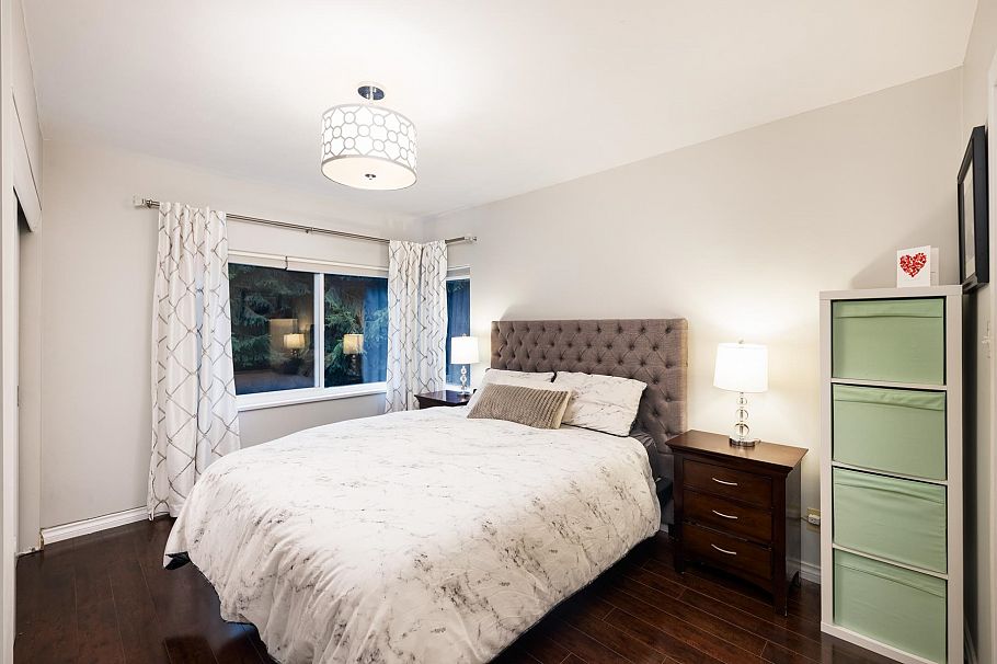 4233 Capilano Road North Vancouver, BC - 22