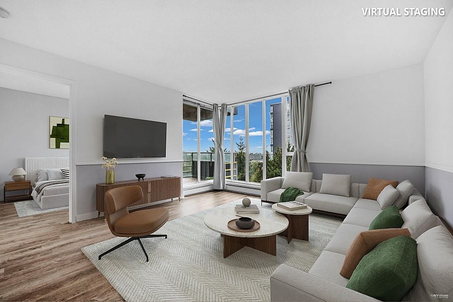 606 3061 E Kent Avenue North Vancouver, BC - 1