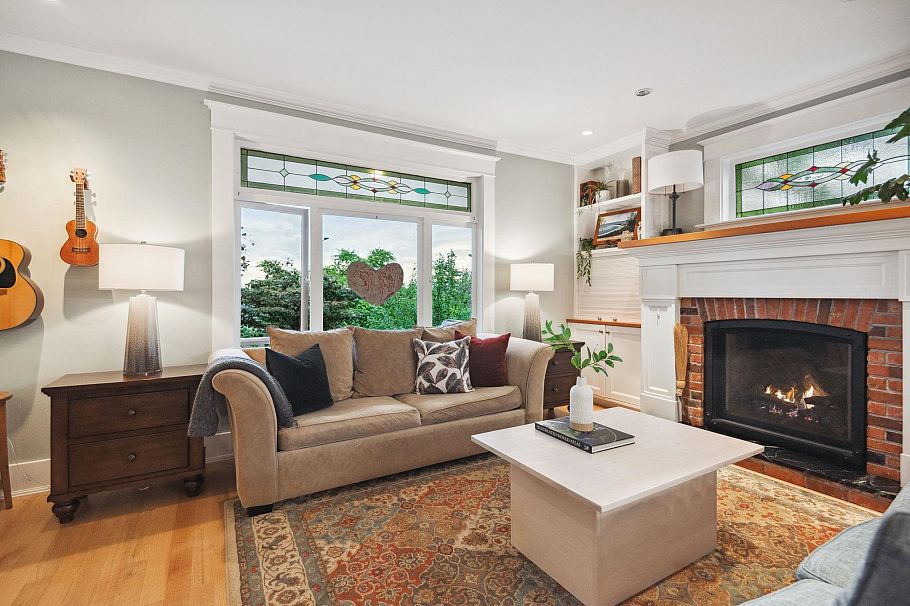 346 E 5th Street North Vancouver, BC - 19