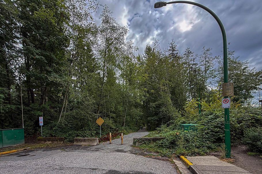 217 630 ROCHE POINT DRIVE, North Vancouver BC V7H 3A1 North Vancouver, BC - 24