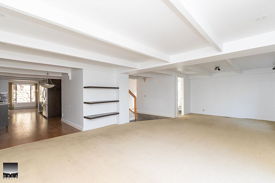 4524 Marineview Crescent North Vancouver, BC - 4