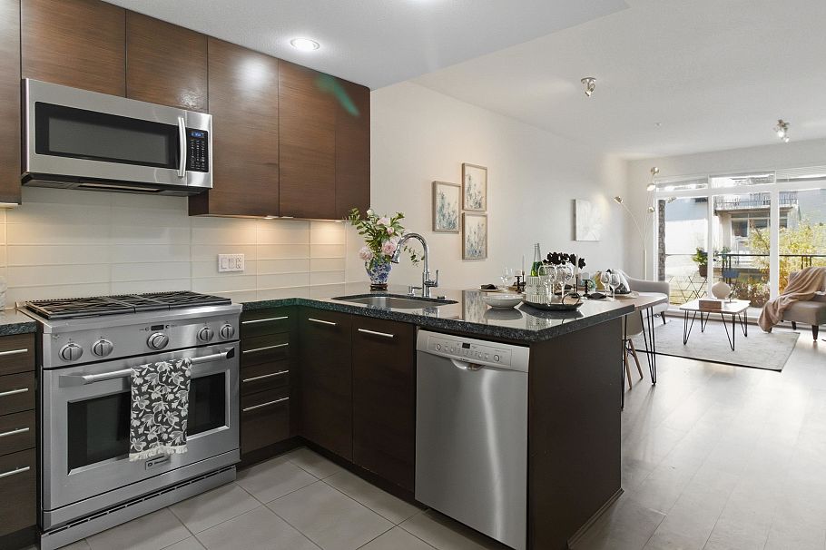 303 5928 Birney Avenue Vancouver, BC - 1