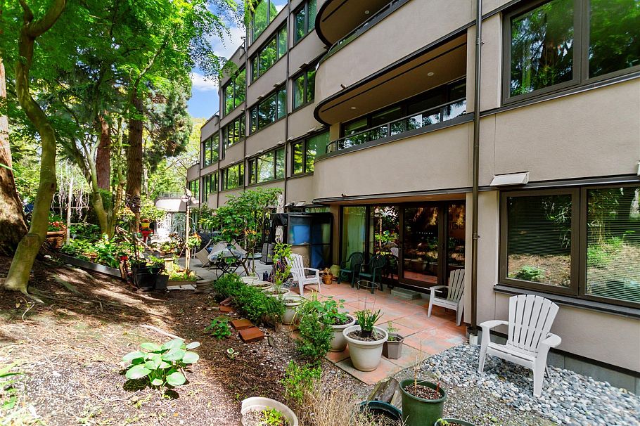 10 1425 Lamey's Mill Road Vancouver, BC - 3