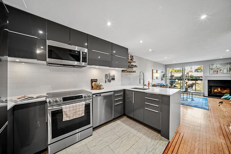 17 1345 W 4th Avenue Vancouver, BC - 4