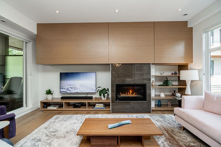 102 1205 Harold Road North Vancouver, BC - 1