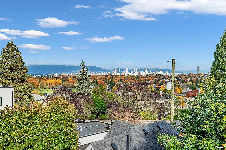 3191 W 23rd Avenue Vancouver, BC - 38