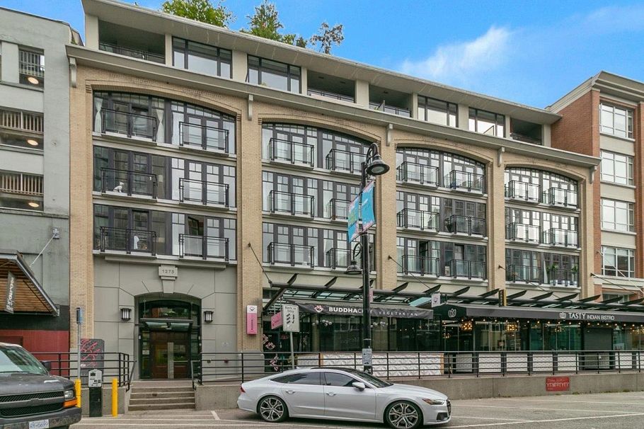 301 1275 Hamilton Street Vancouver, BC - 25