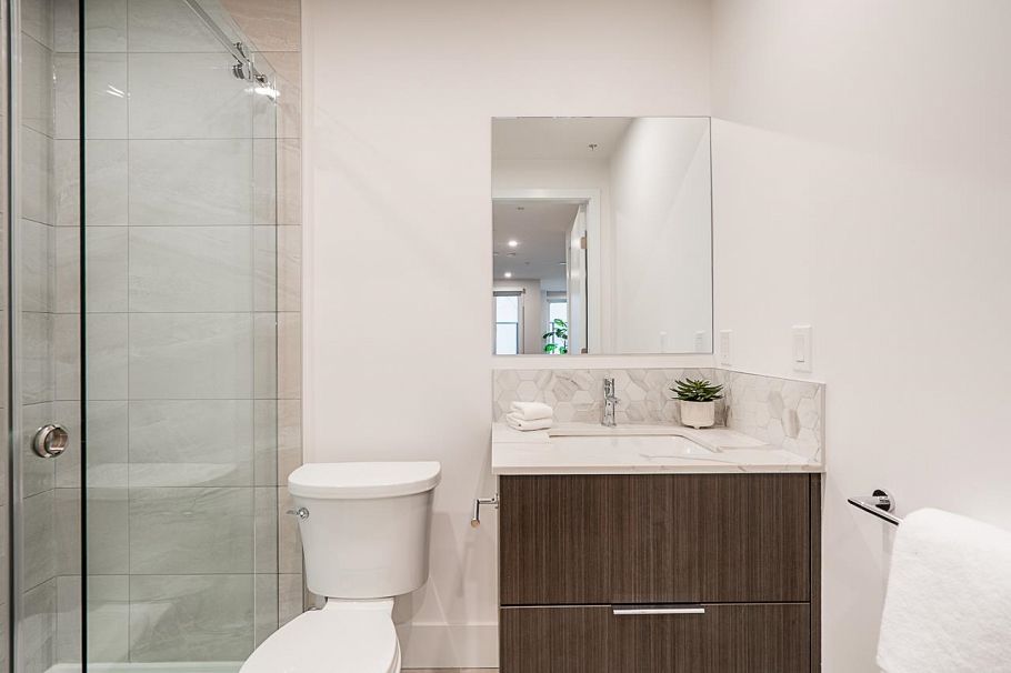 110 2085 E 1st Avenue Vancouver, BC - 21