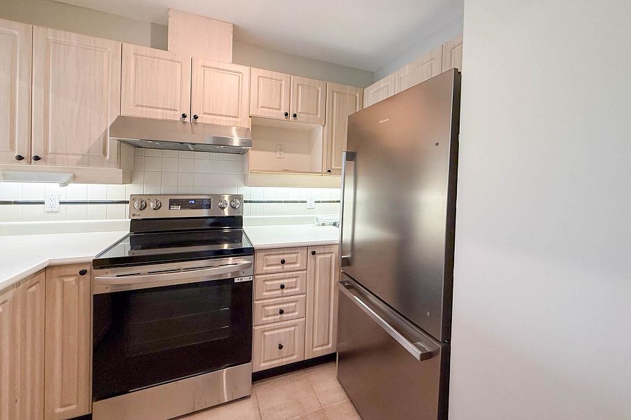 217 630 ROCHE POINT DRIVE, North Vancouver BC V7H 3A1 North Vancouver, BC - 2