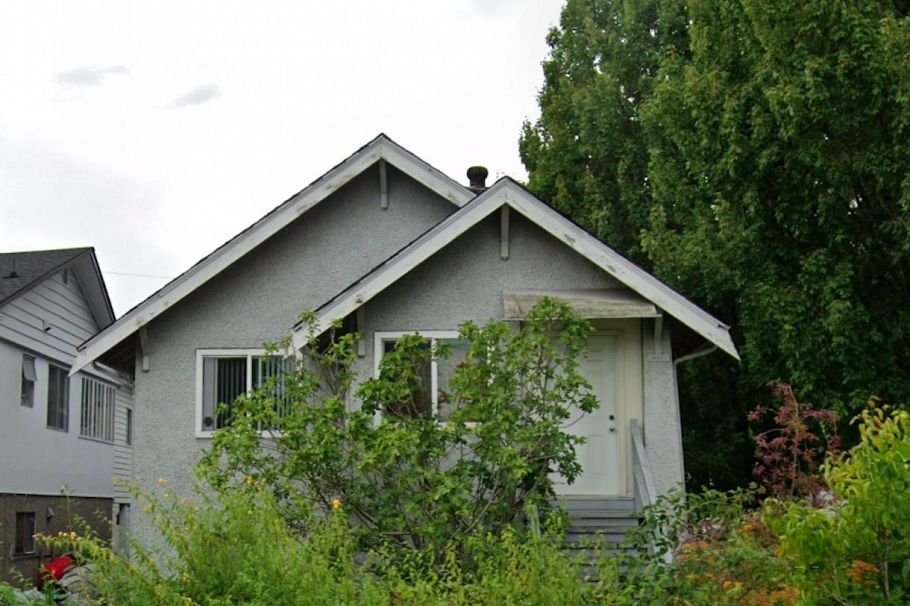 4105 Knight Street Vancouver, BC - 1