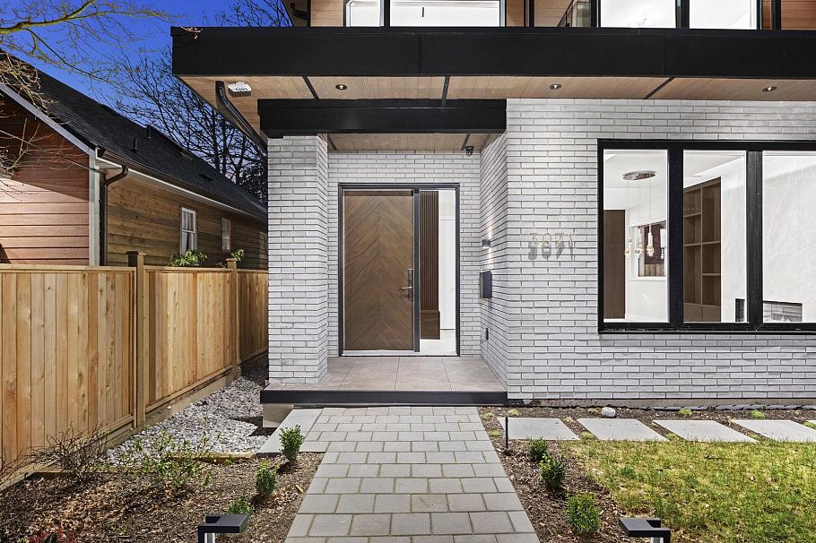 3071 Fromme Road North Vancouver, BC - 3