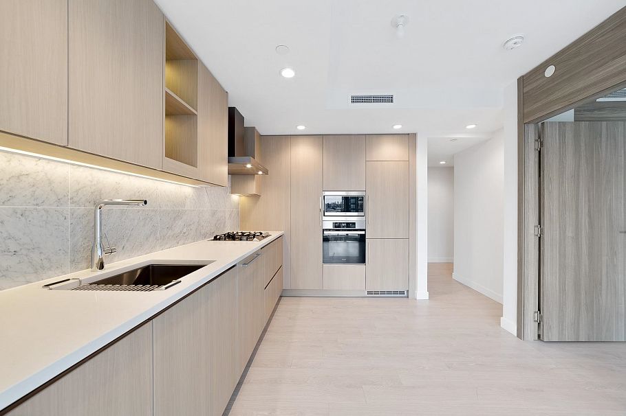 1214 1768 Cook Street Vancouver, BC - 8