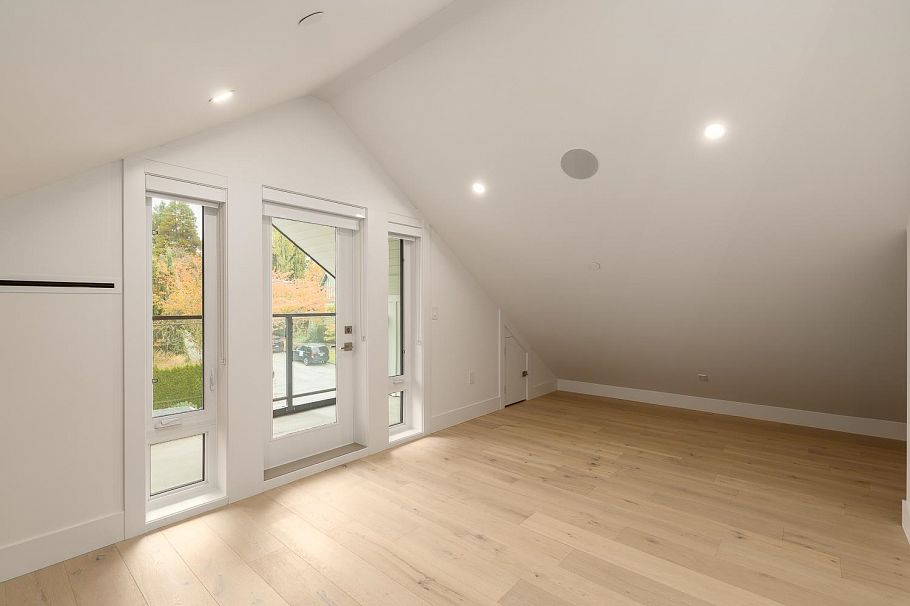 3075 Courtenay Street Vancouver, BC - 22