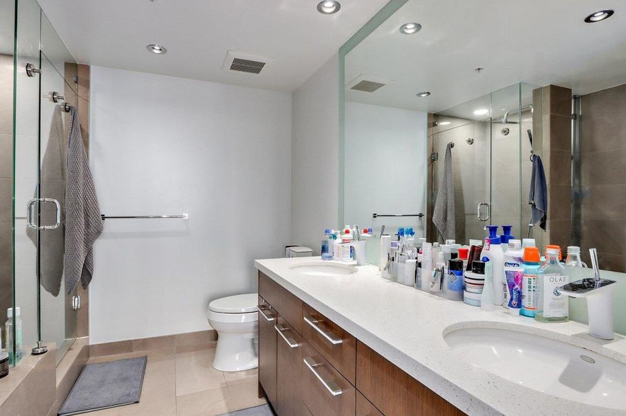 2701 8 Smithe Mews Vancouver, BC - 18