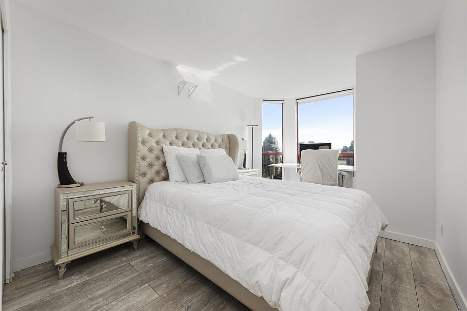 1401 811 Helmcken Street Vancouver, BC - 5