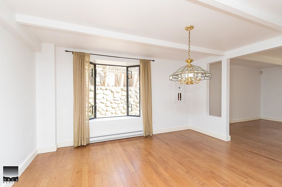 4524 Marineview Crescent North Vancouver, BC - 9