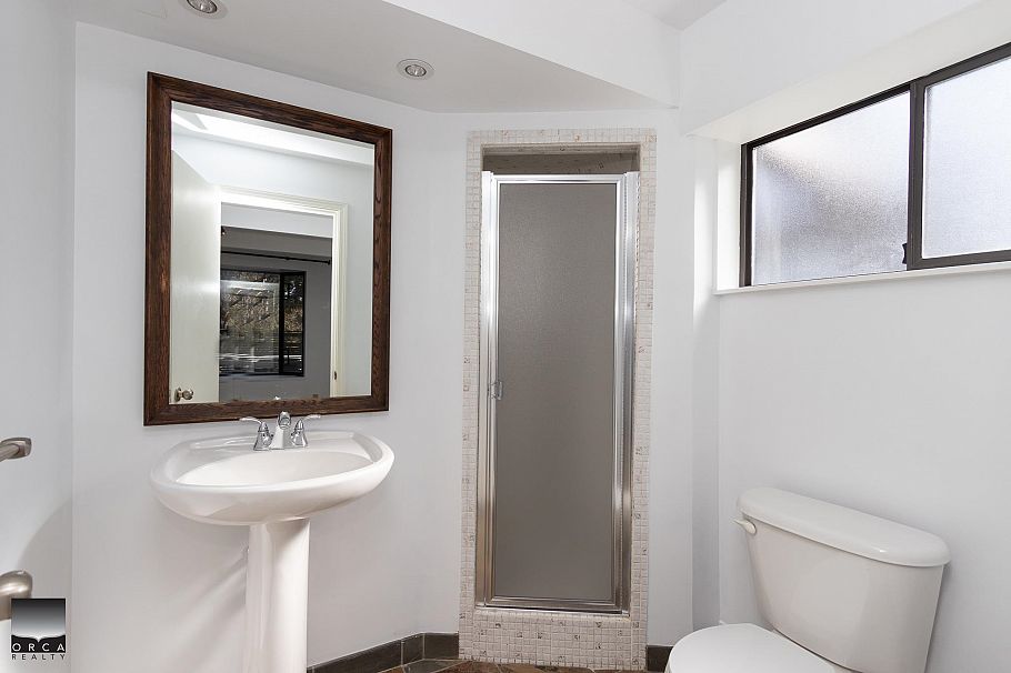 4524 Marineview Crescent North Vancouver, BC - 15