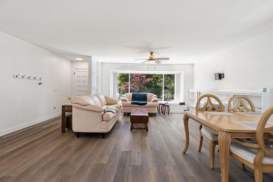 1386 Tatlow Avenue North Vancouver, BC - 8