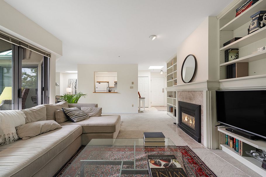 E403 628 W 12th Avenue Vancouver, BC - 2