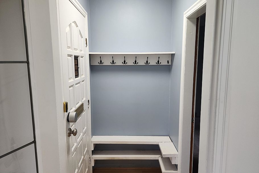 165 E 55th Avenue Vancouver, BC - 8